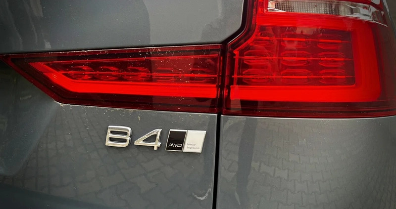 Volvo V60 Cross Country cena 174900 przebieg: 34891, rok produkcji 2022 z Skoczów małe 352